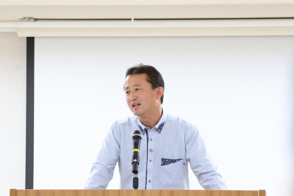 小坂英二
