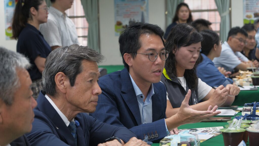 台南市東區與日本熊本縣菊池市雙方針對地方治理、教育合作、特色物產及觀光發展等議題深入交流,攜手拓展更多合作契機。(東區區公所提供)