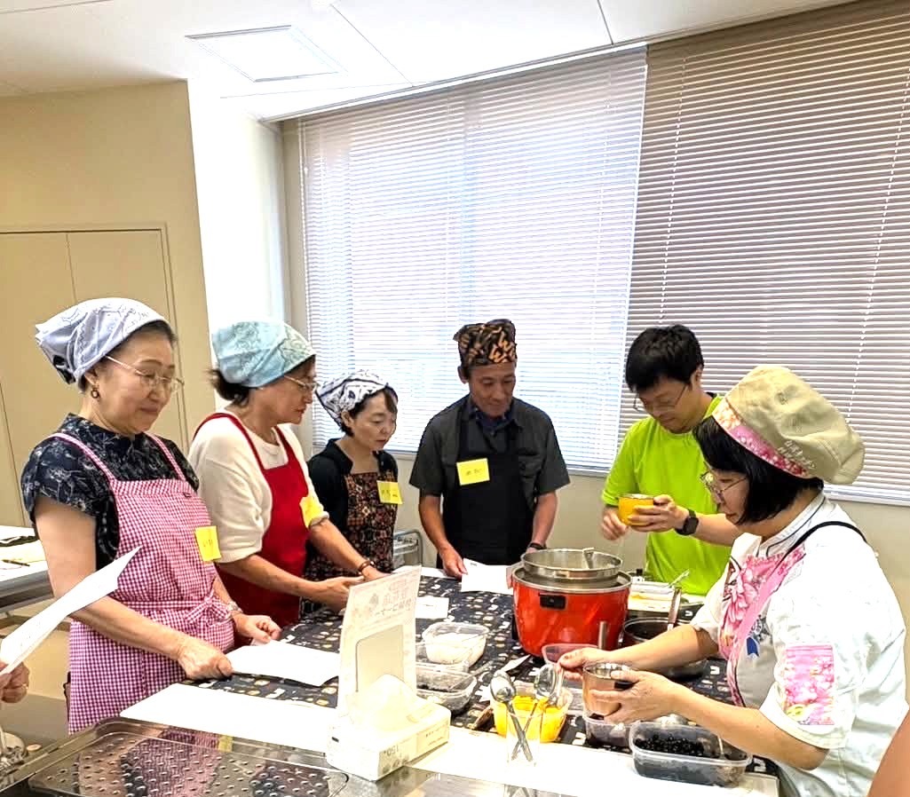 學員完成臺灣華語學習後立即進行情境演練,將課堂所學轉化為實際溝通能力。