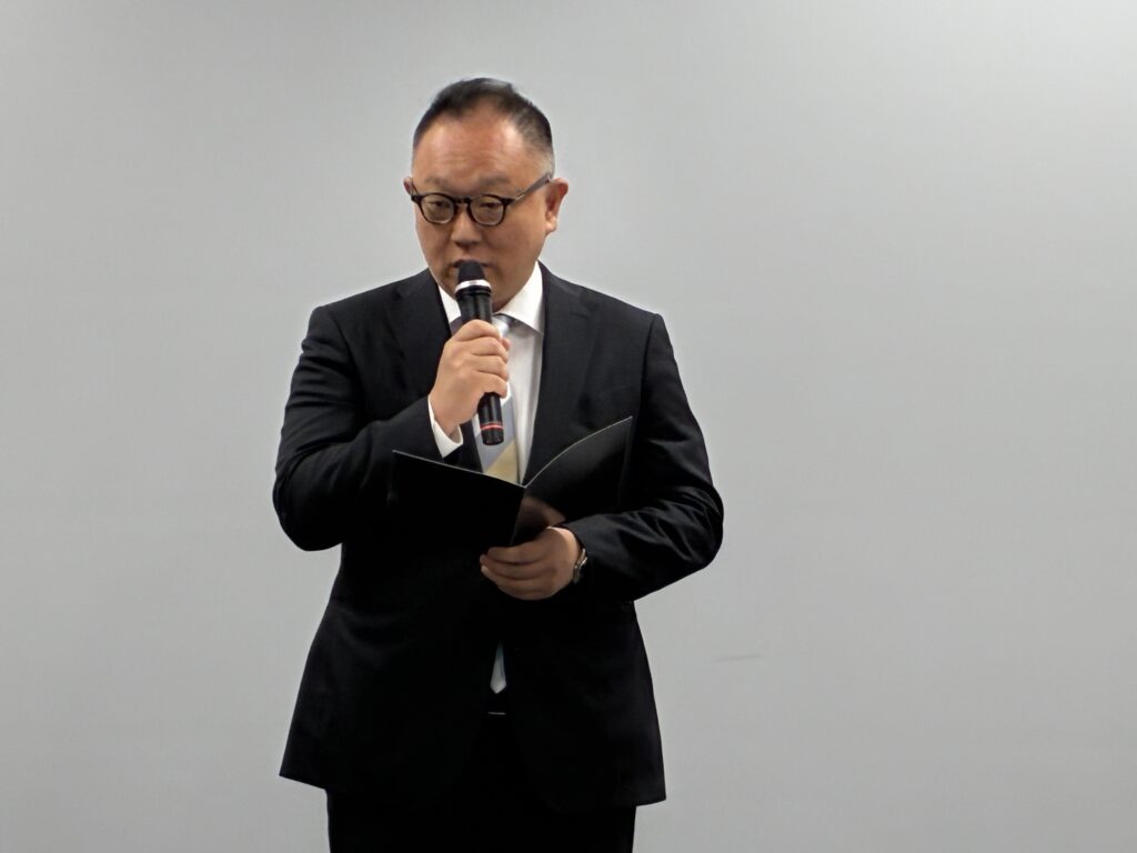 有鄰堂書店社長松信健太郎致詞(臺灣文化中心提供)
